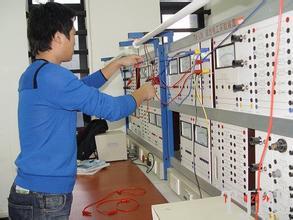 济南学华教育 技术驱动下的创新与发展